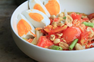 tuzlu yumurta papaya salatası