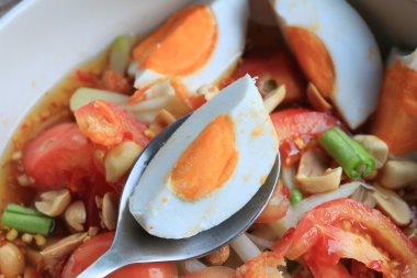 tuzlu yumurta papaya salatası