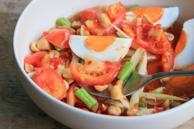 tuzlu yumurta papaya salatası
