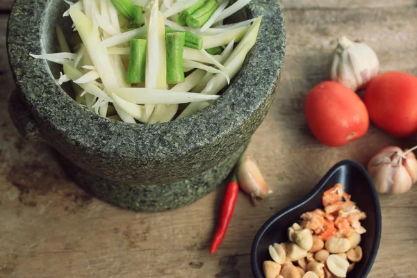 tuzlu yumurta papaya salatası