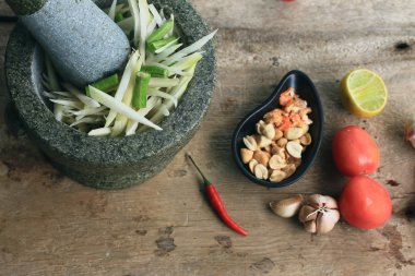 tuzlu yumurta papaya salatası