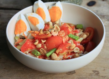 tuzlu yumurta papaya salatası