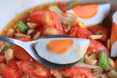 tuzlu yumurta papaya salatası