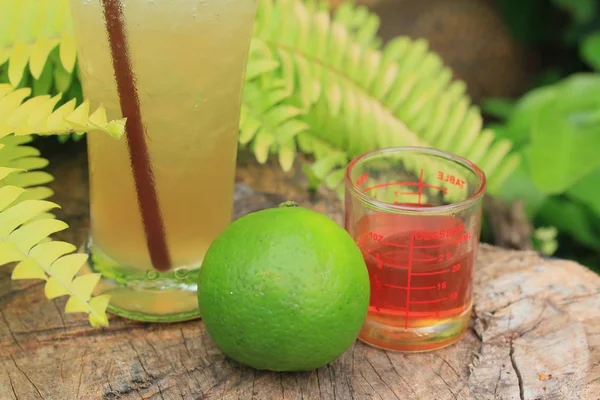 Honung lime med soda — Stockfoto