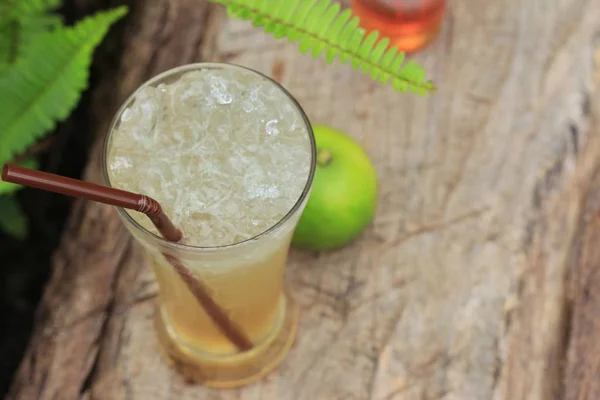 Honung lime med soda — Stockfoto