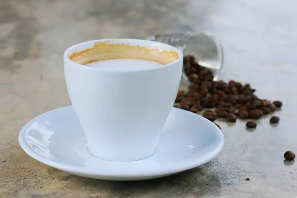 Hot kopi dengan kacang — Stok Foto