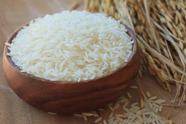 Rondkorrelige rijst en rijst planten — Stockfoto