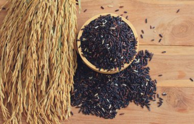 siyah pirinç ve çeltik