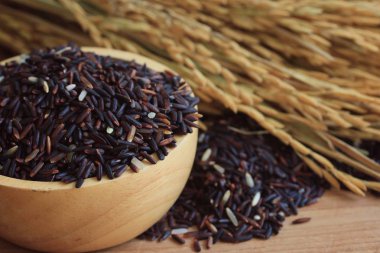 siyah pirinç ve çeltik