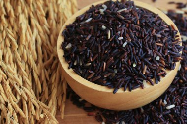 siyah pirinç ve çeltik