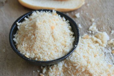 ekmek kırıntıları ve ekmek