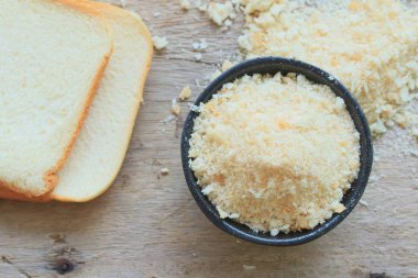 ekmek kırıntıları ve ekmek