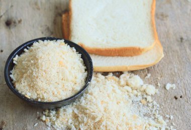 ekmek kırıntıları ve ekmek