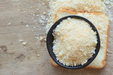 ekmek kırıntıları ve ekmek