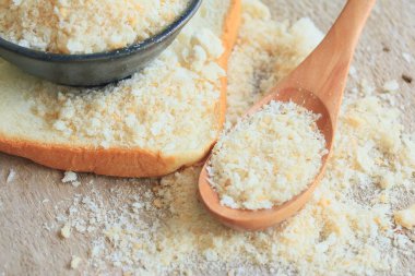 ekmek kırıntıları ve ekmek