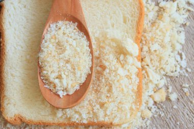 ekmek kırıntıları ve ekmek