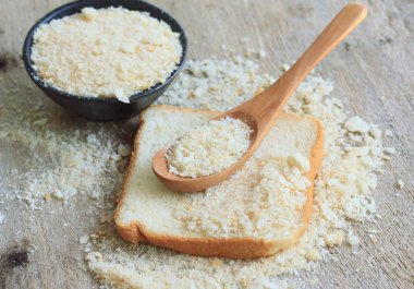 ekmek kırıntıları ve ekmek