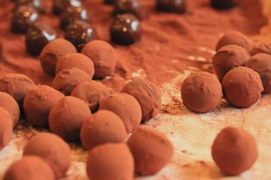 Tatlı çikolata yapma