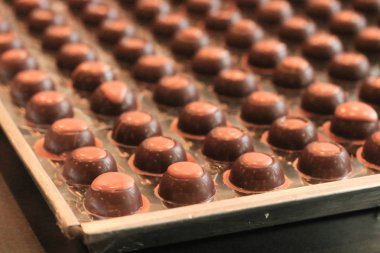 Tatlı çikolata yapma