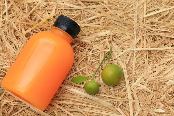 オレンジ ジュースのボトル — ストック写真