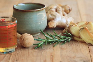 ballı zencefil çayı