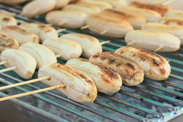 Banánové toasty pouliční jídlo — Stock fotografie