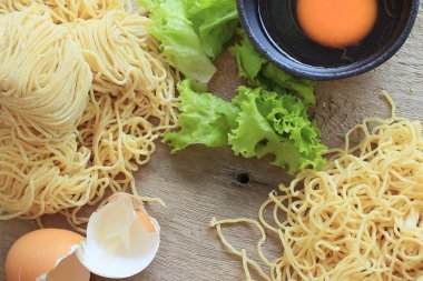 taze yumurta noodles