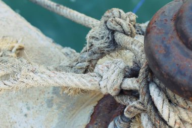 Tekneler ip bağladılar