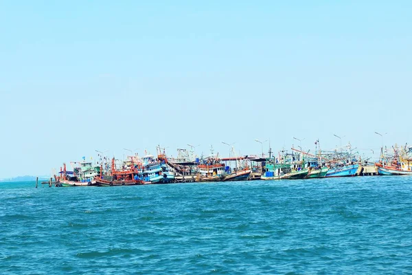 Pescatori in mare — Foto Stock