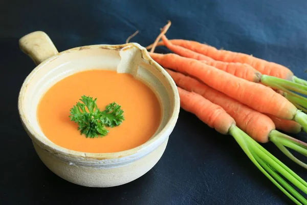 Soupe de carotte fraîche — Photo