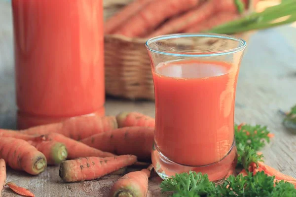 Carrot juice with fresh — Stock Photo, Image