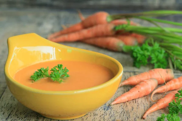 Soupe de carotte fraîche — Photo