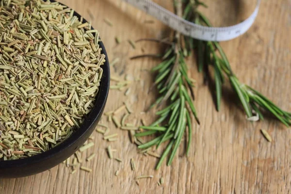 Rosemary leaves and dried — Stock Photo, Image