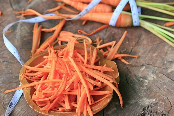 Fresh carrot on wood — Stock Photo, Image