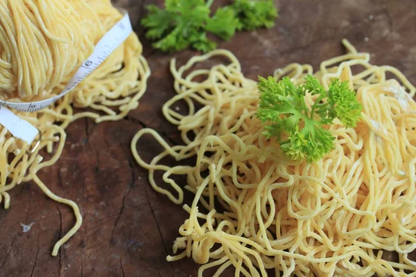 Sabroso los fideos de huevo — Foto de Stock