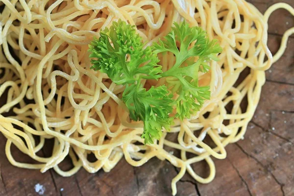 Saboroso o macarrão de ovo — Fotografia de Stock