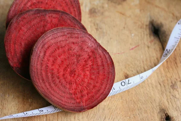 Fresh beetroot on wooden — Stock Photo, Image