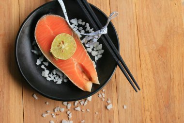 Limonlu somon balığı