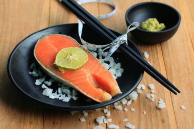 Limonlu somon balığı