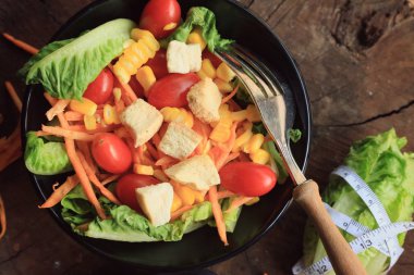 karışık taze sebze salatası 