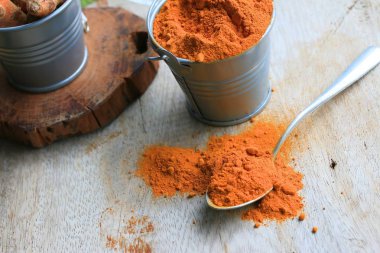 Zerdeçal tozu ile taze