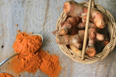 Zerdeçal tozu ile taze