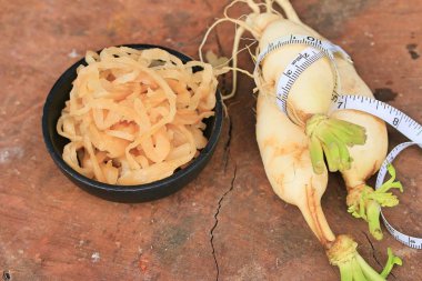 taze ile turşu turp