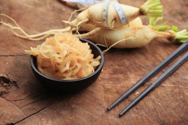 taze ile turşu turp