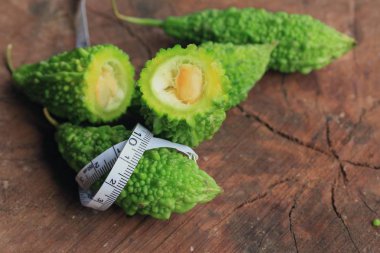 Yeşil taze acı kavun 