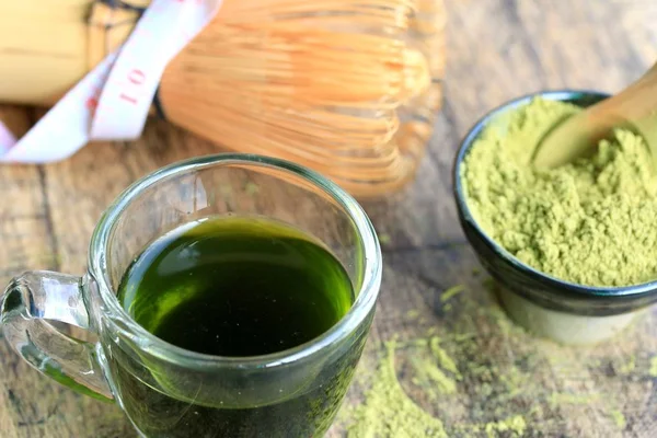 Hot green tea with powder — Stock Photo, Image