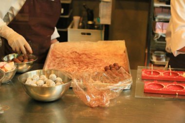 Tatlı çikolata yapma