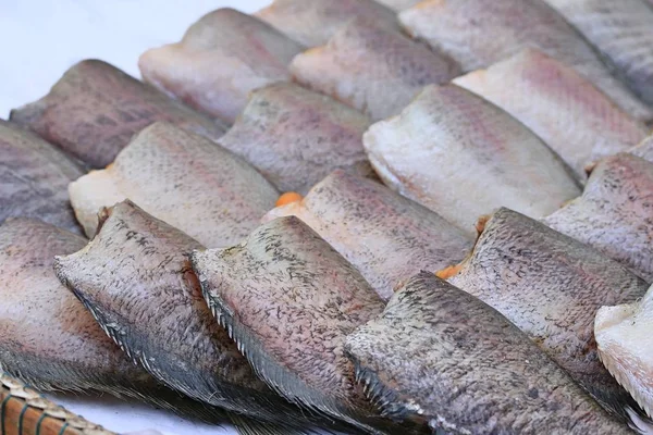 Poisson séché au marché — Photo