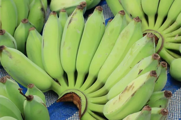 Bananer på marknaden — Stockfoto