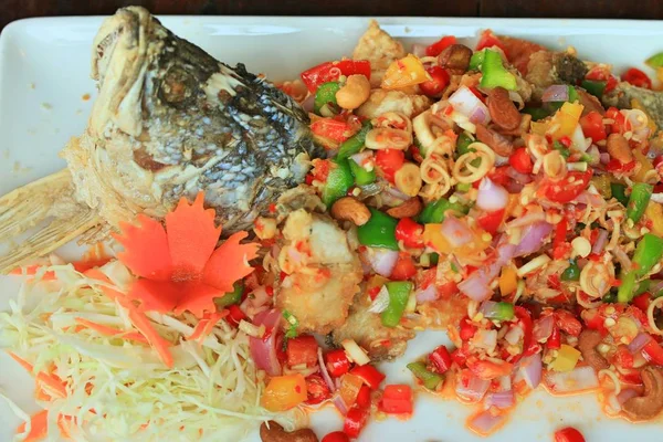 Pescado picante con chile —  Fotos de Stock